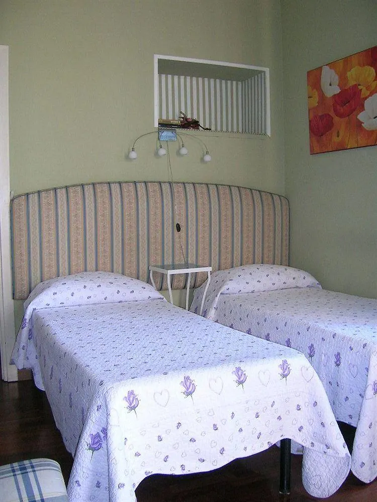 Emi'S Guest House Ρώμη Bed and Breakfast